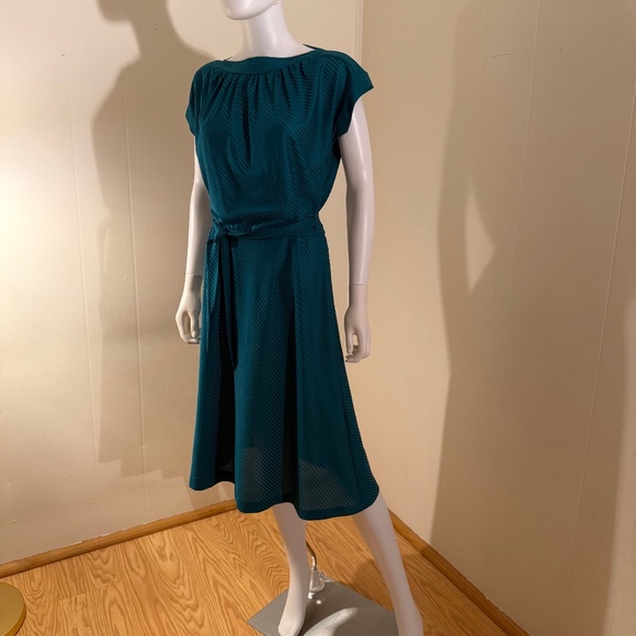 80s Turquoise Textured Boat Neck Short Sleeved A-Line Dress - Picture 1 of 7